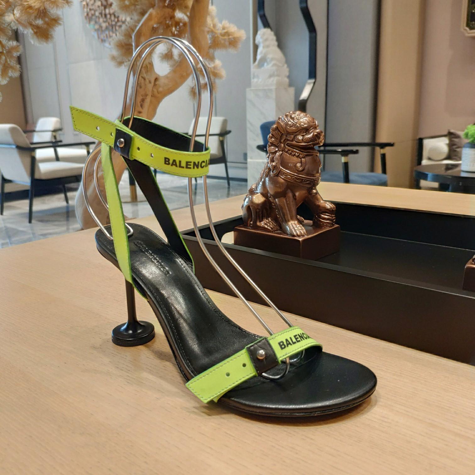 Balenciaga Afterhour Logo Ankle-strap Sandals In Fluorescent Yellow Black - DesignerGu