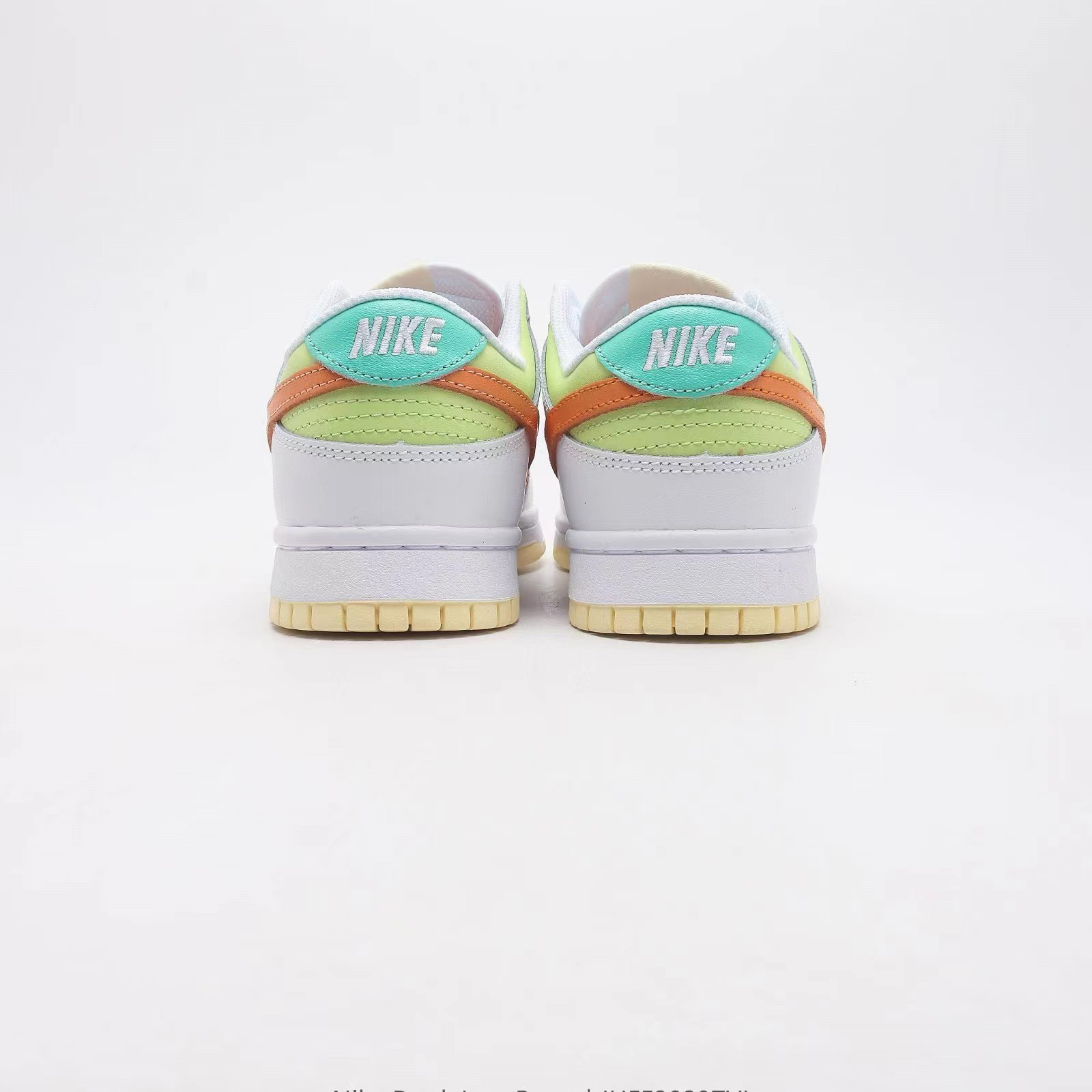 Nike Dunk Low Sneakers   FD0350 - DesignerGu