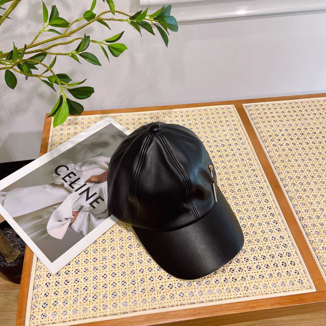 Louis Vuitton LV Pin Leather Cap    - DesignerGu