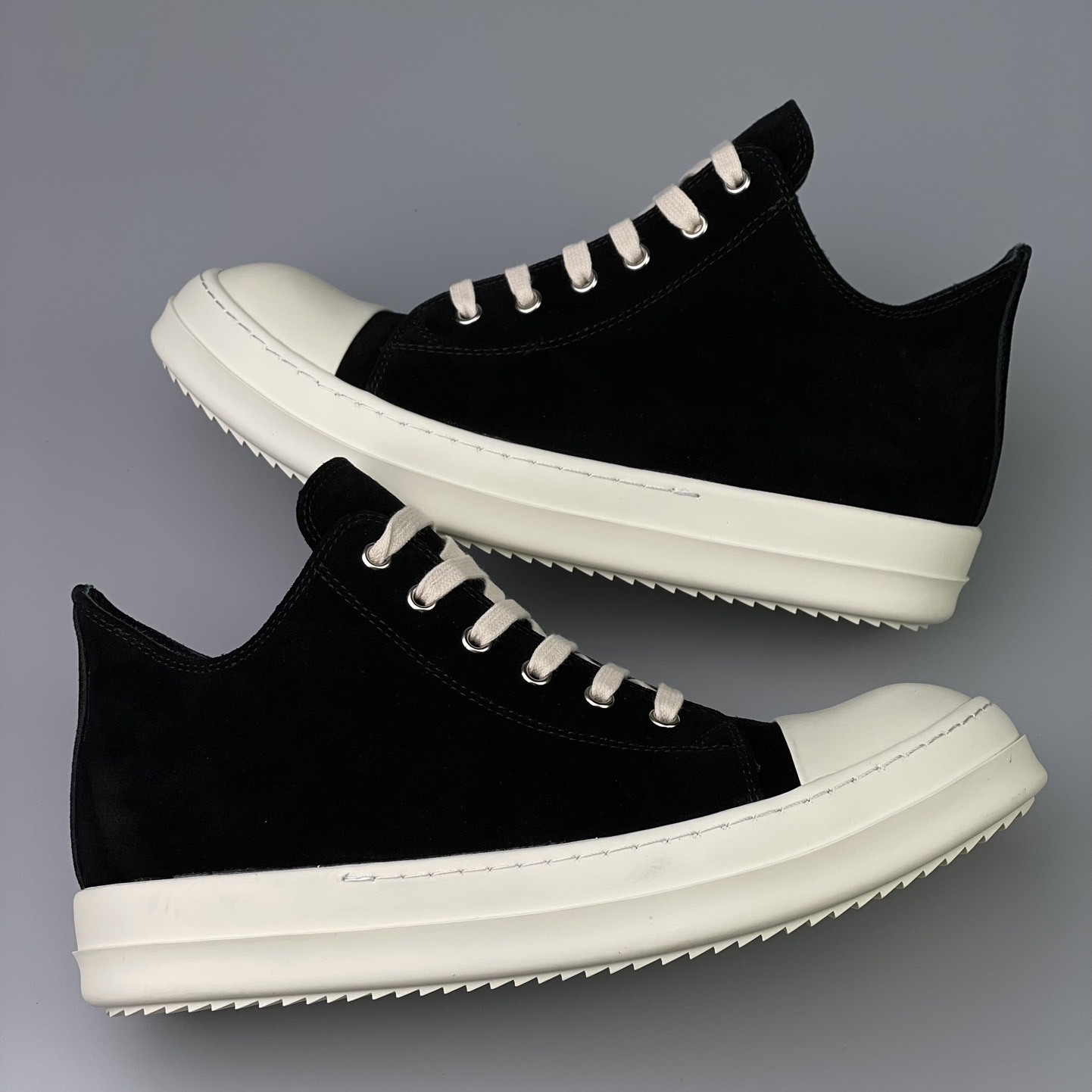 Rick Owens  Leather Low Sneakers - DesignerGu