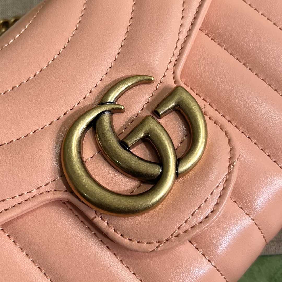 Gucci GG Marmont Matelassé Mini Bag(20-13-6cm)   - DesignerGu