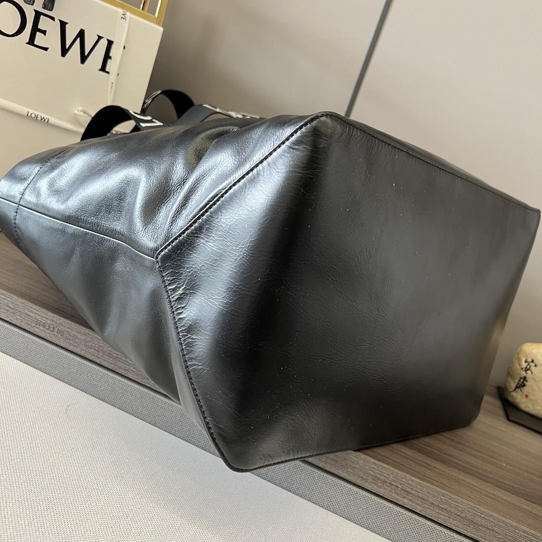 Loewe Fold Shopper In Paper Calfskin - DesignerGu