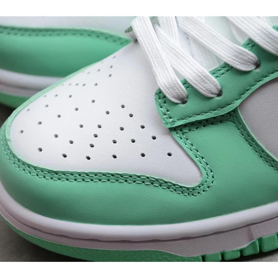 Nike Dunk Low Wmns 