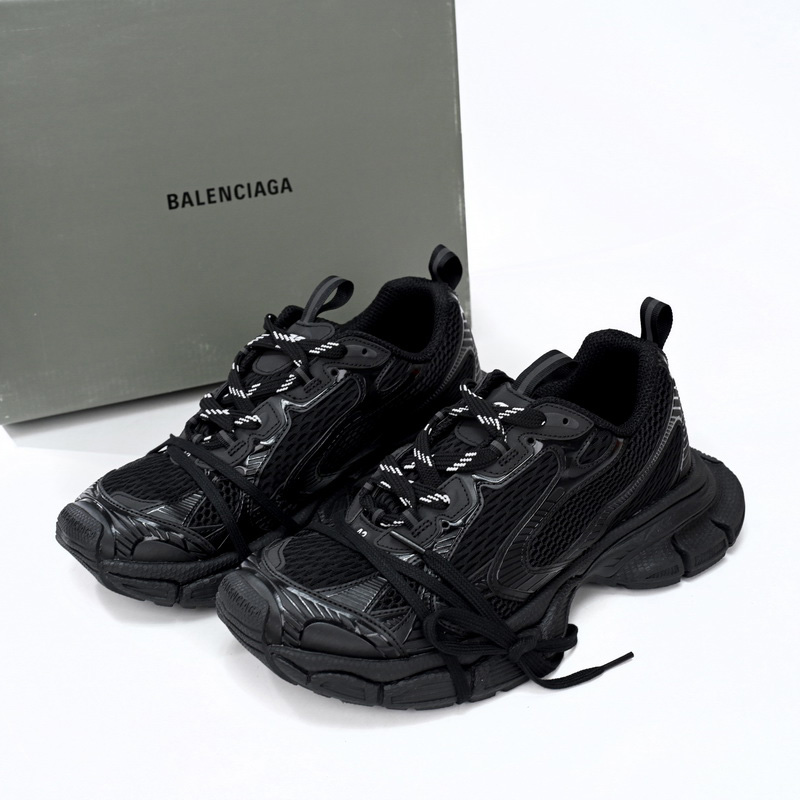 Balenciaga 3XL Trainers In Black - DesignerGu