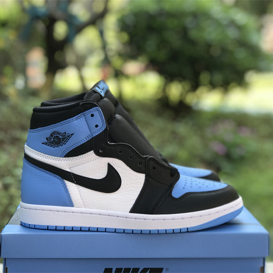  Air Jordan 1 High OG “UNC Toe” Sneaker     DZ5485-400 - DesignerGu