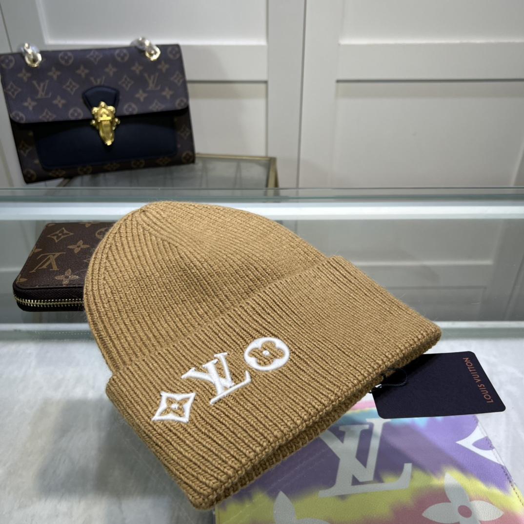 Louis Vuitton LV Headline Beanie    M77871 - DesignerGu