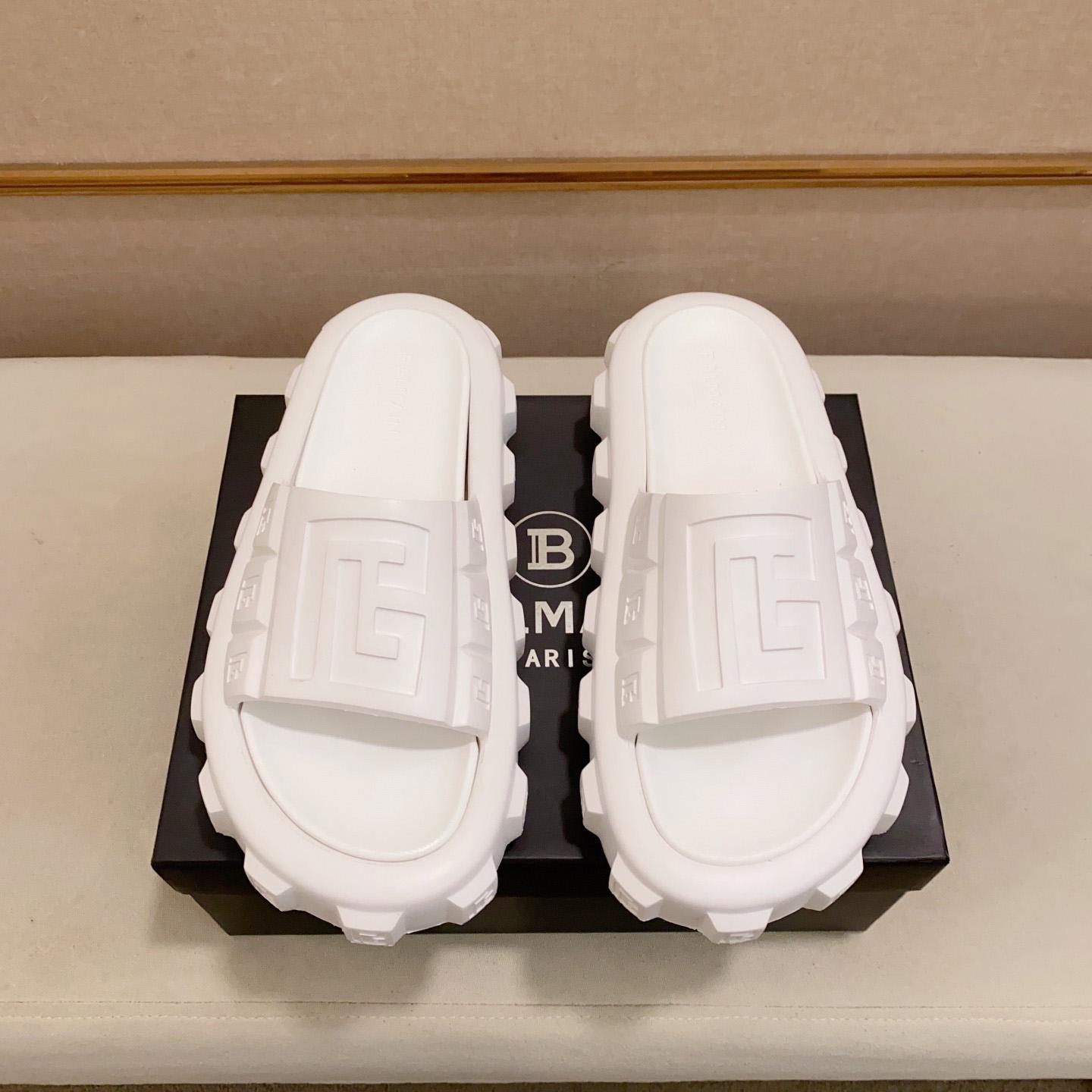 Balmain Embossed-logo Detail Slides - DesignerGu