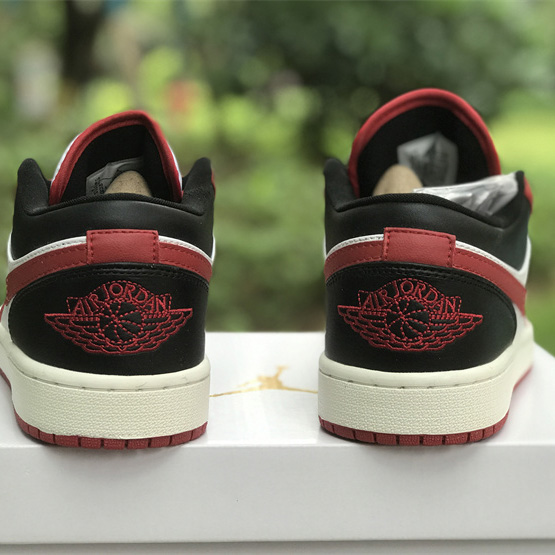 Air Jordan 1 Low Sneaker    DC0774-160 - DesignerGu