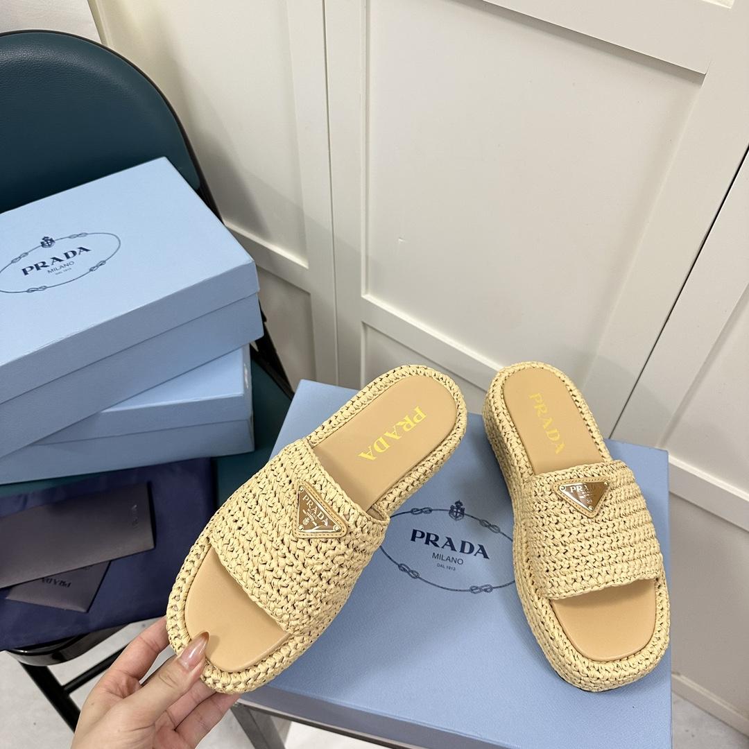 Prada Crochet Flatform Slides - DesignerGu