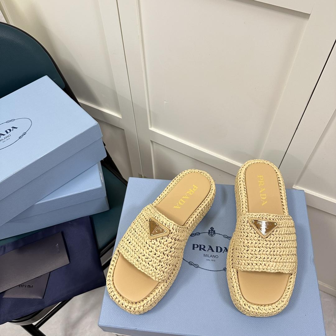 Prada Crochet Flatform Slides - DesignerGu