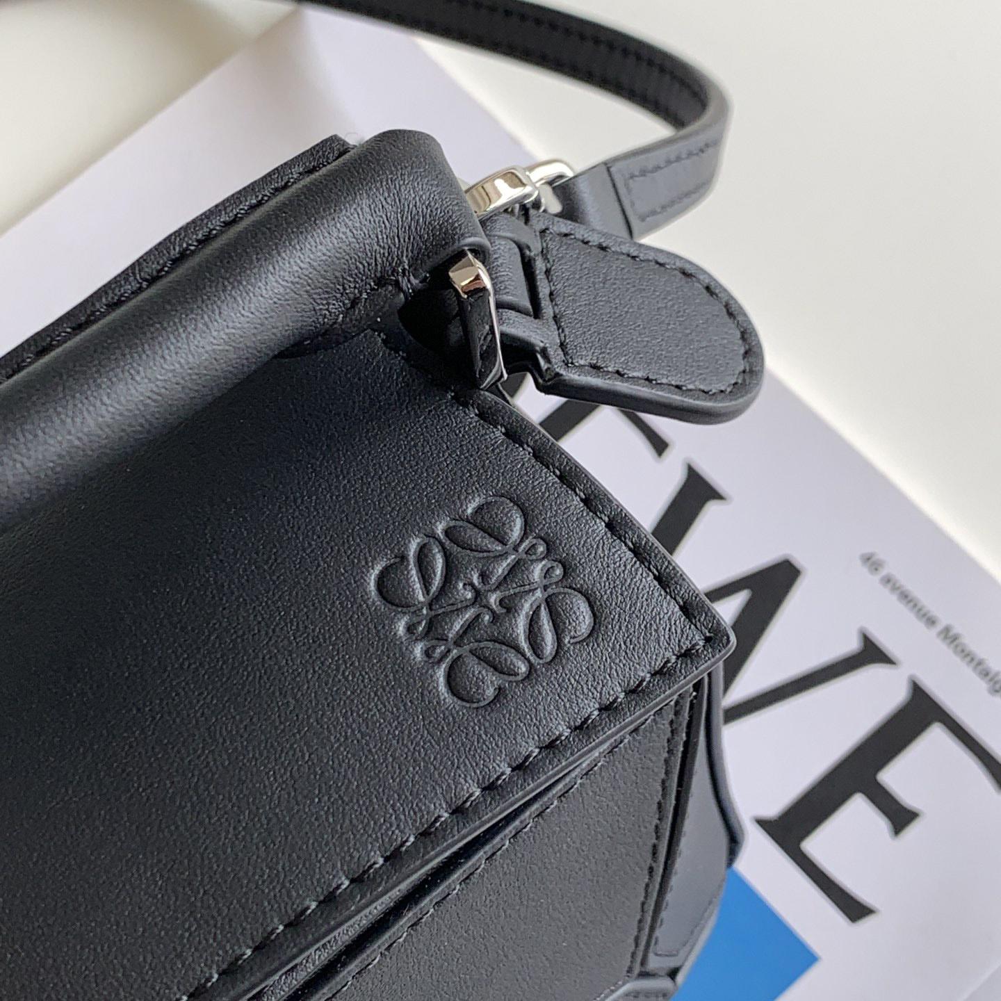 Loewe Mini Puzzle Bag  (18*12.5*8cm) - DesignerGu