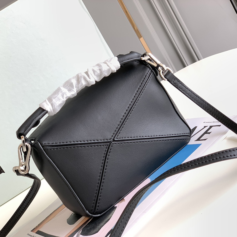 Loewe Mini Puzzle Bag  (18*12.5*8cm) - DesignerGu