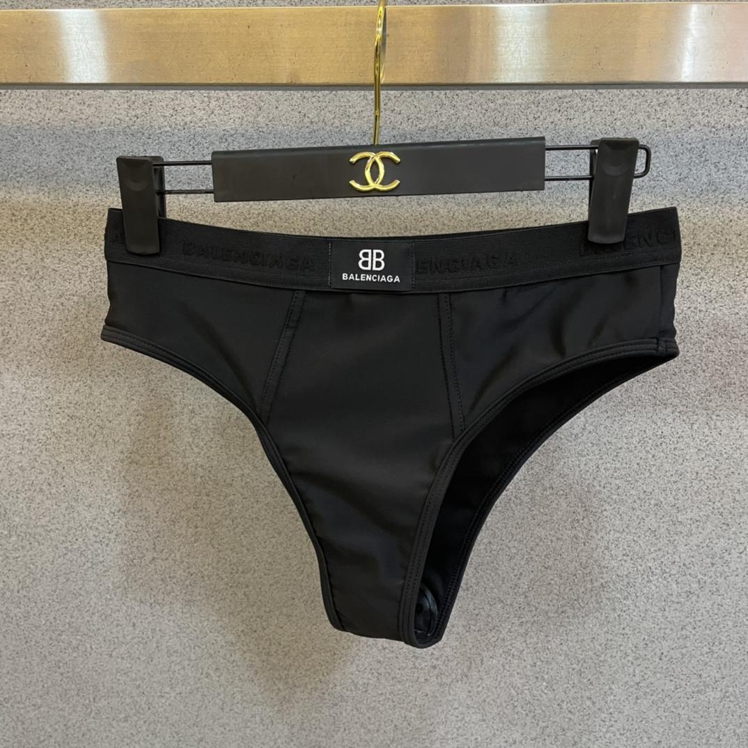 Balenciaga Sporty Bikini Set In Black - DesignerGu