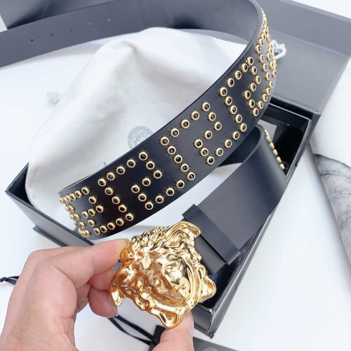 Versace Medusa Leathre Belt    40mm - DesignerGu