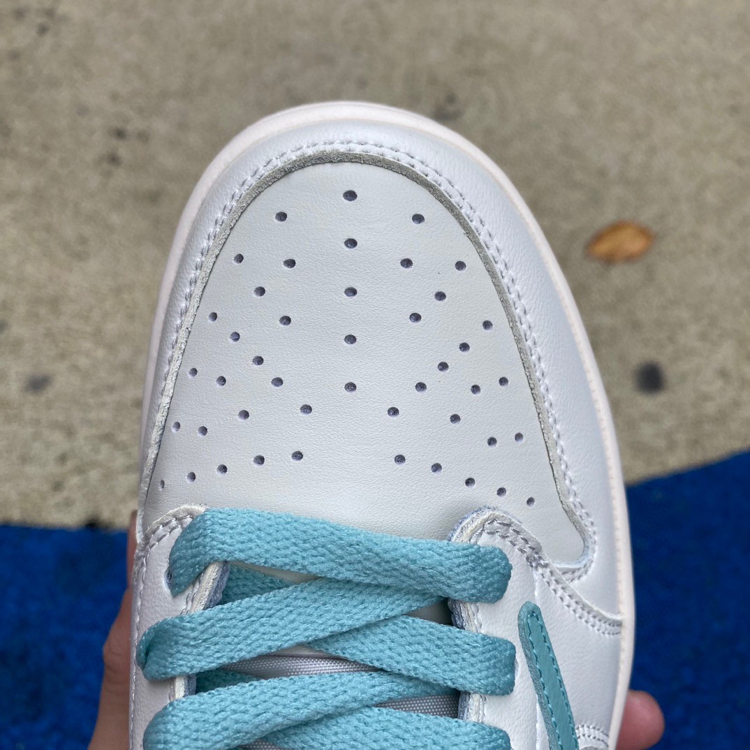 TIFFANY & CO. x Travis Scott x Air Jordan 1 Low “11837” Sneaker      DM7866-220 - DesignerGu