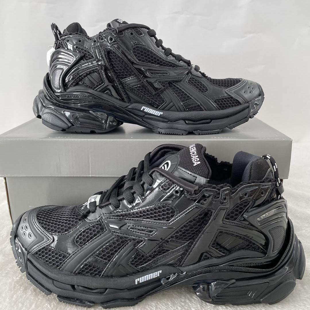 Balenciaga Runner Sneaker In Black - DesignerGu