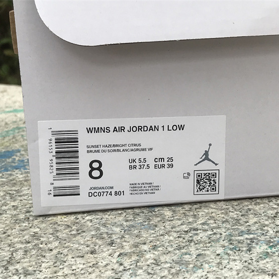 Air Jordan 1 Low Sneaker    DC0774-801 - DesignerGu