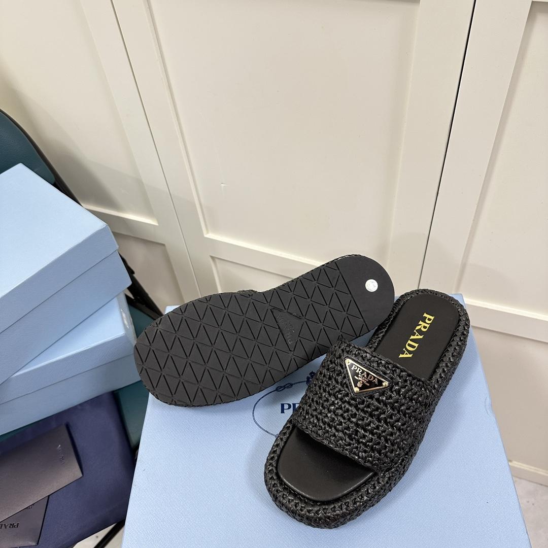 Prada Crochet Flatform Slides - DesignerGu