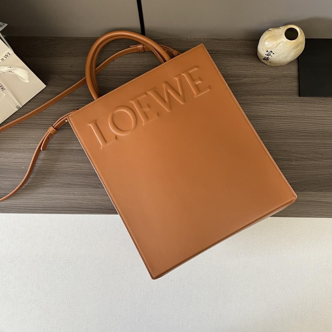 Loewe Standard A4 Tote In Sleek Calfskin - DesignerGu