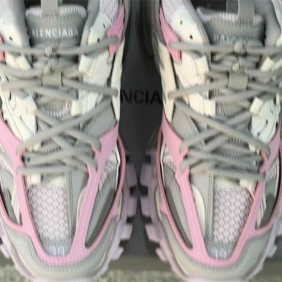 Balenciaga Track Sneaker  - DesignerGu