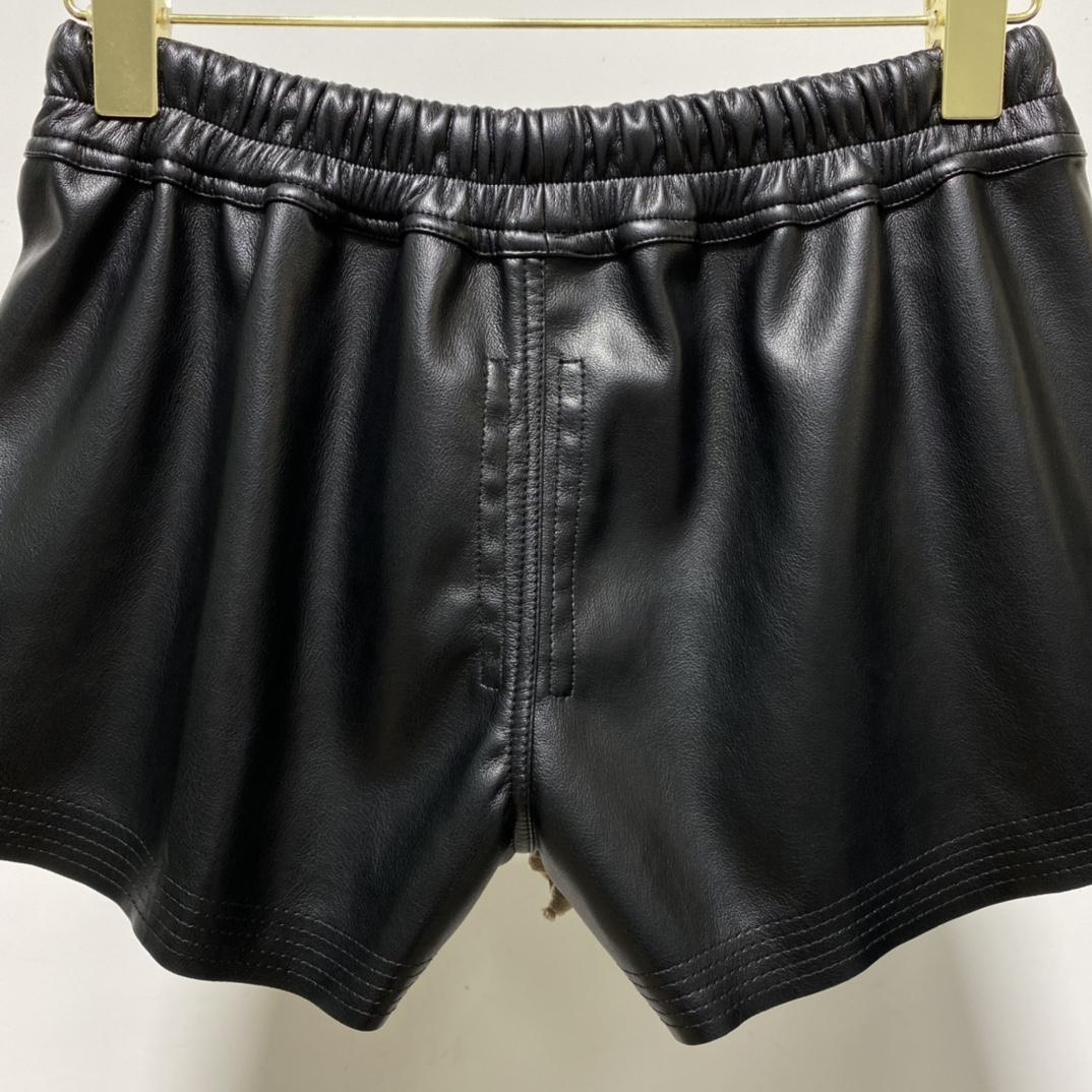 Rick Owens Black Boxer Leather Shorts - DesignerGu