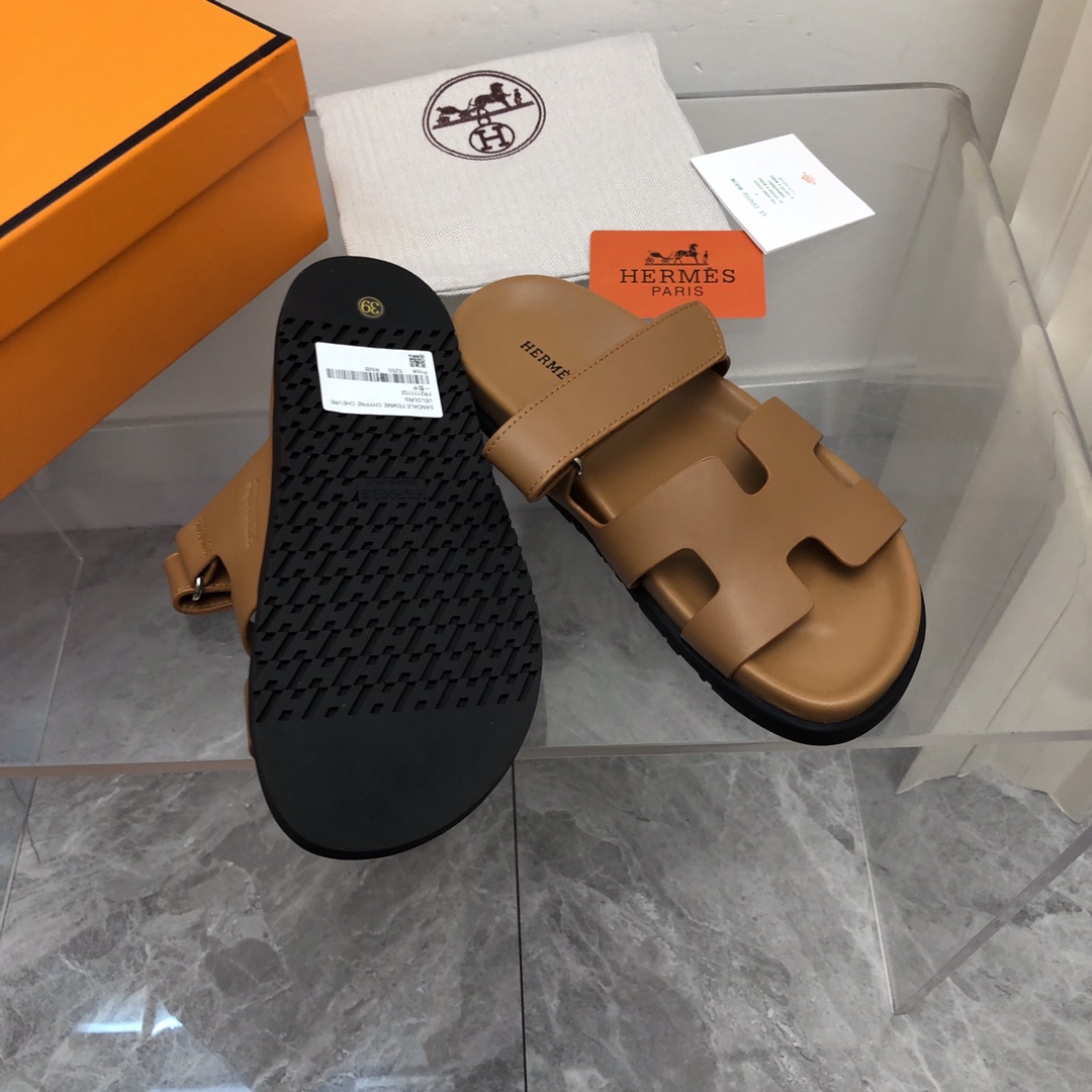 Hermes Authenticated Chypre Sandal Leather - DesignerGu