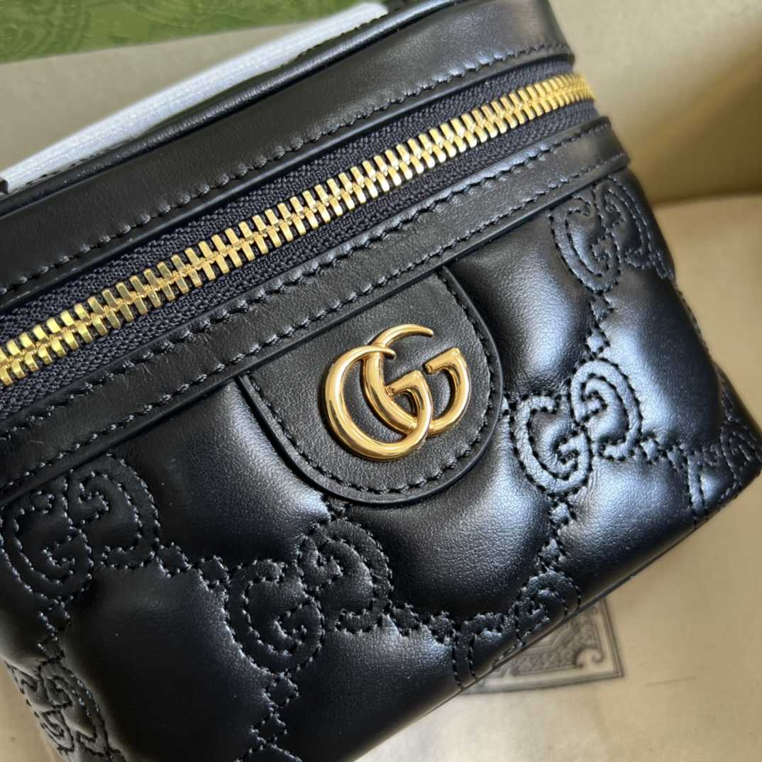 Gucci GG Matelassé Top Handle Mini Bag(16-10.5-5cm) - DesignerGu