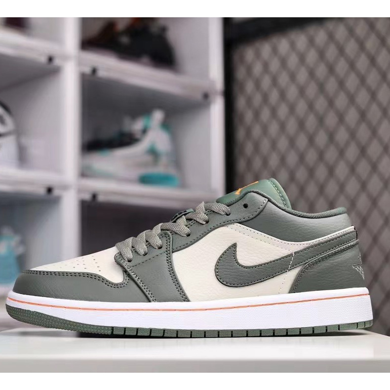 Air Jordan 1 Low Sneaker   553558-121 - DesignerGu