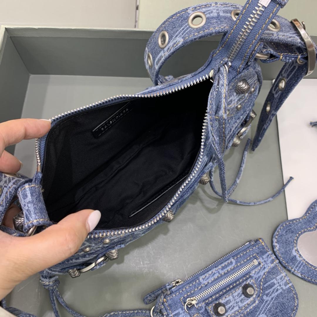 Balenciaga Le Cagole XS Shoulder Bag BB Monogram Bleached Denim In Blue   (26-12-6cm) - DesignerGu