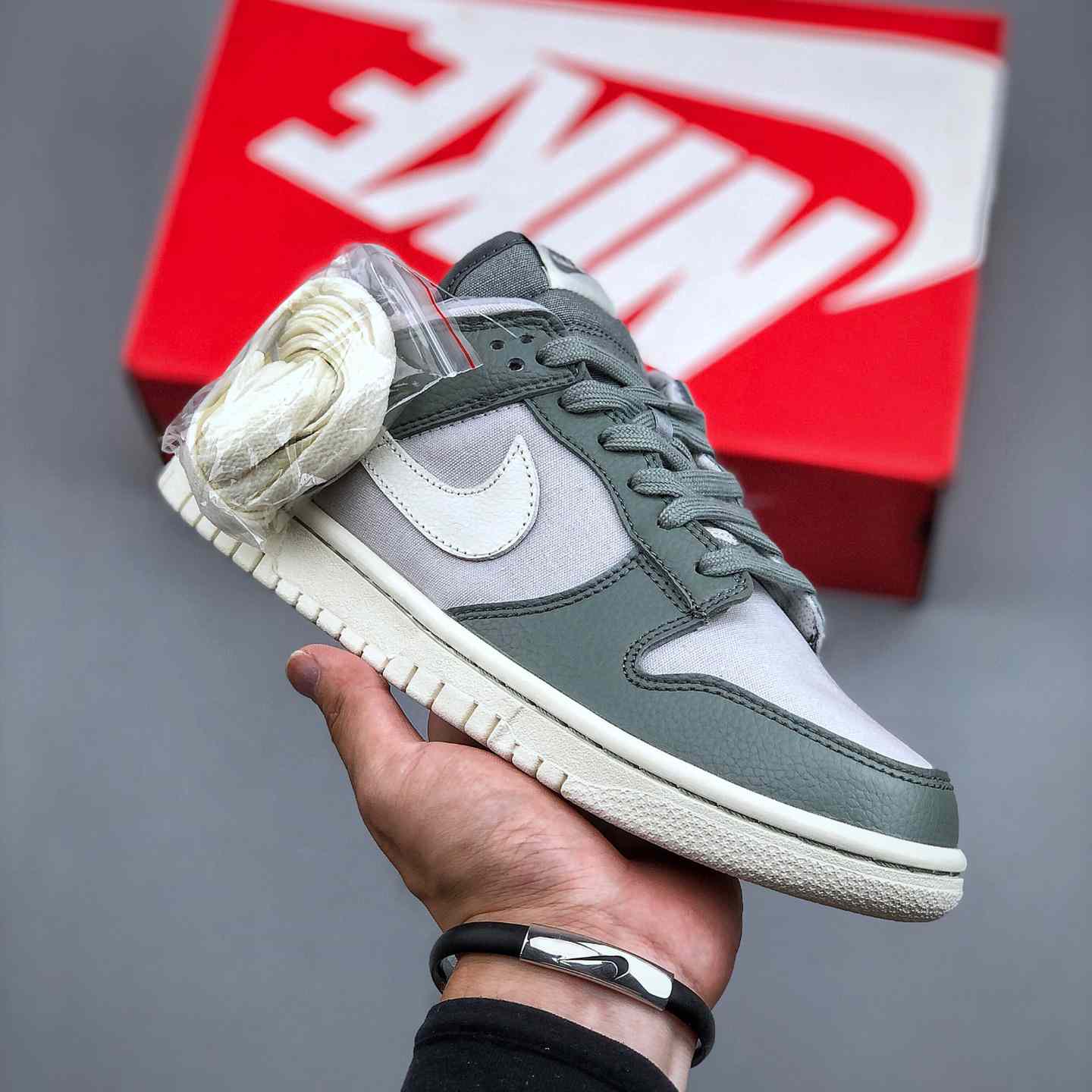 Nike Nk Dunk Low "Mica Green"  Sneakers        DV7212-300 - DesignerGu