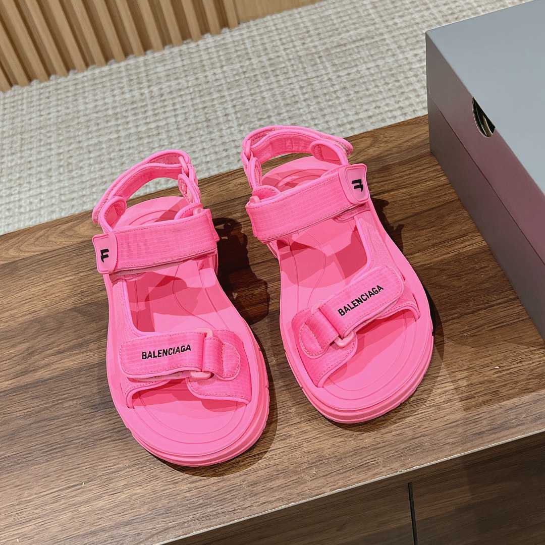 Balenciaga Women's Tourist Sandal In Pink - DesignerGu