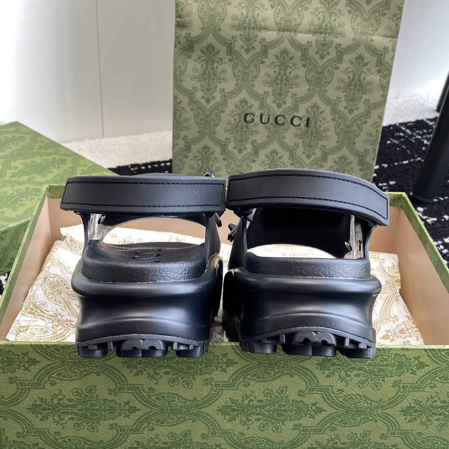 Gucci Horsebit Flatform Sandal - DesignerGu