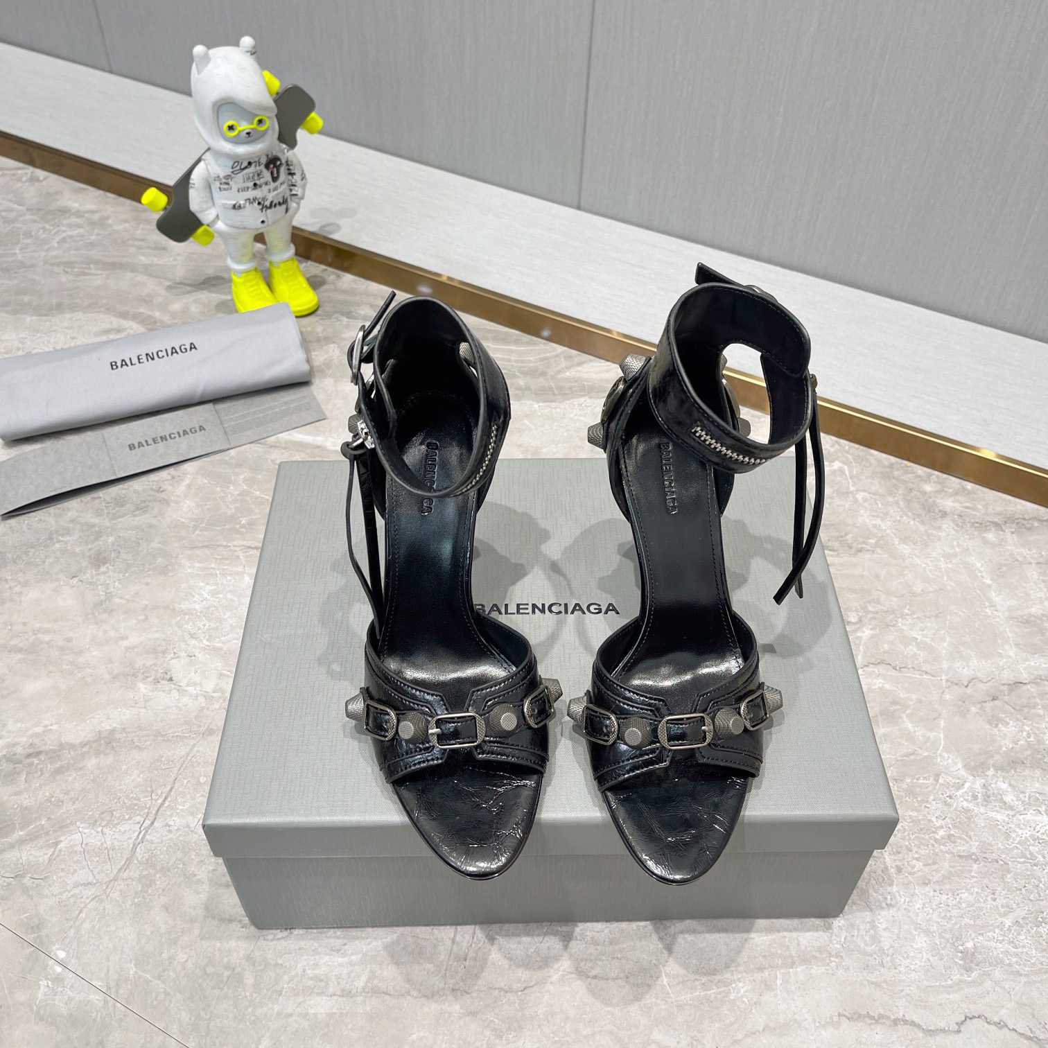 Balenciaga Cagole 110mm Sandal In Black Arena Lambskin - DesignerGu