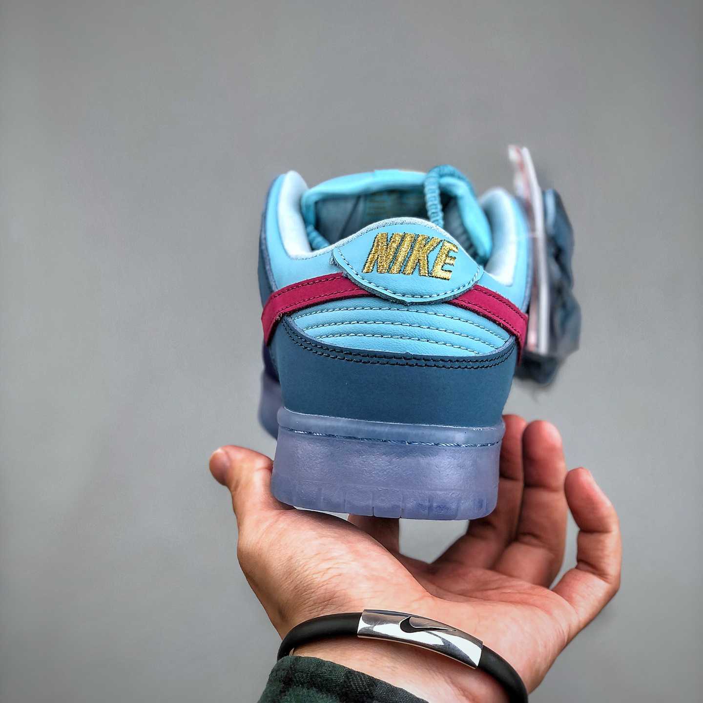 Run The Jewels x Nike SB Dunk Low Sneakers       DO9404-400 - DesignerGu