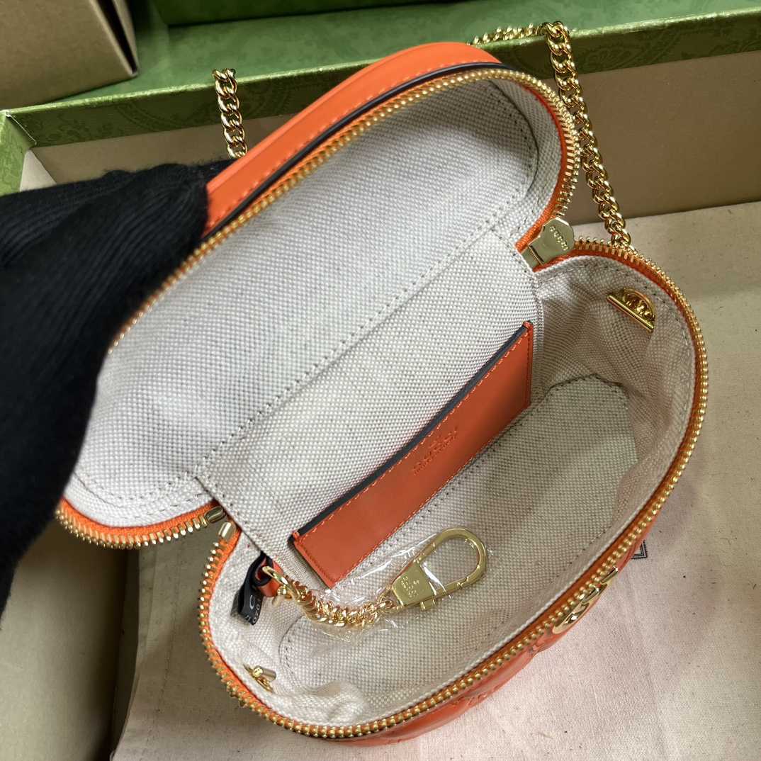 Gucci GG Matelassé Top Handle Mini Bag(16-10.5-5cm) - DesignerGu