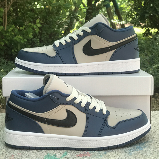 Air Jordan 1 Low OG  Sneaker        DC0774-402  - DesignerGu