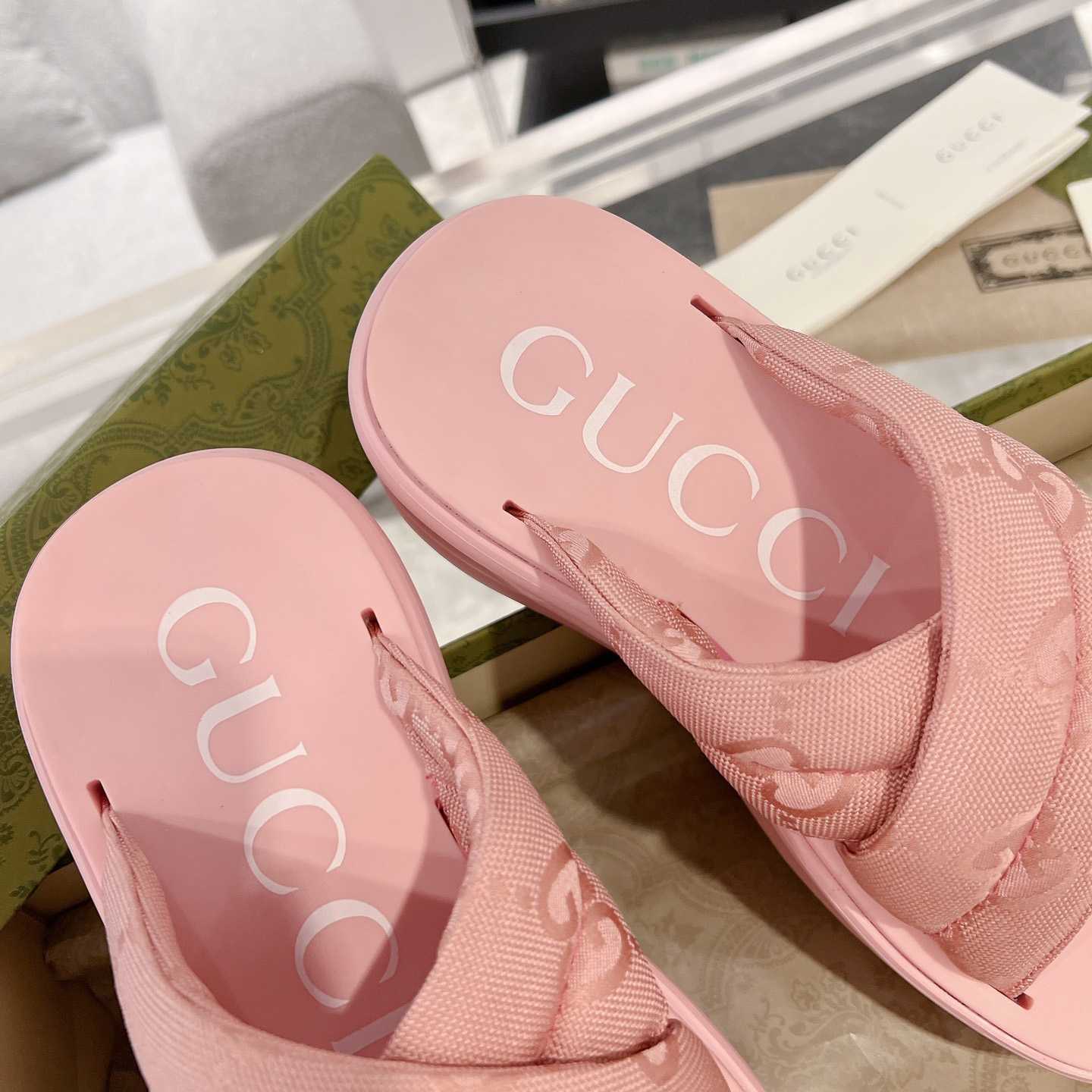 Gucci Women's GG Platform Slide Sandal - DesignerGu