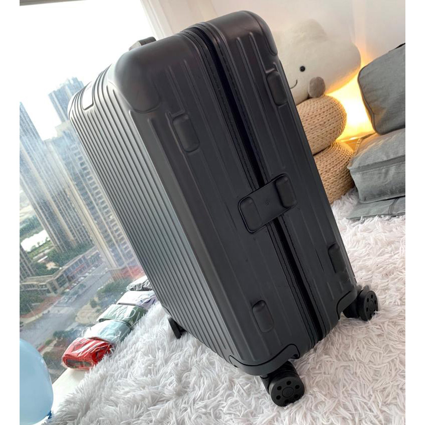 Rimowa Luggage Matt Black 20 - DesignerGu