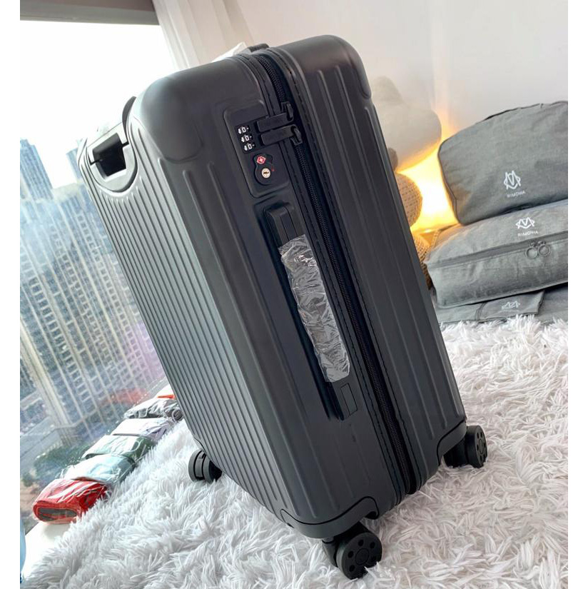 Rimowa Luggage Matt Black 20 - DesignerGu