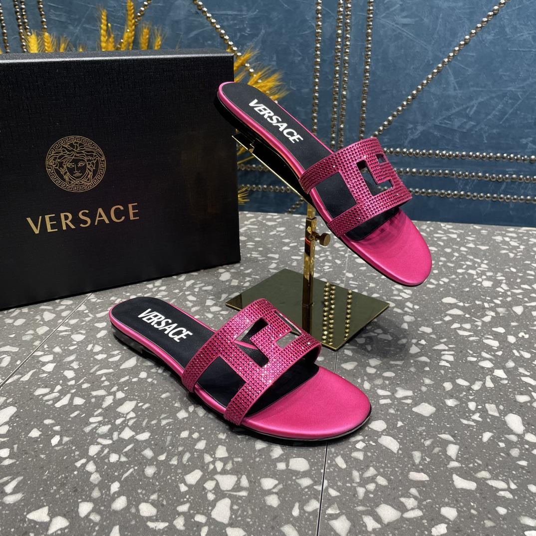 Versace Greca Maze Crystal Flat Sandals - DesignerGu