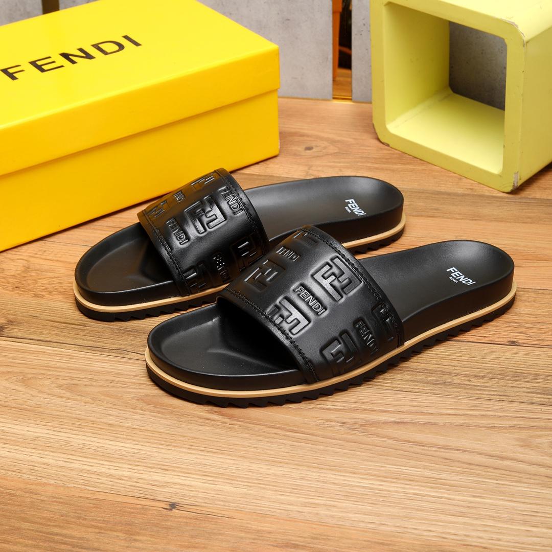 Fendi Black Slides - DesignerGu