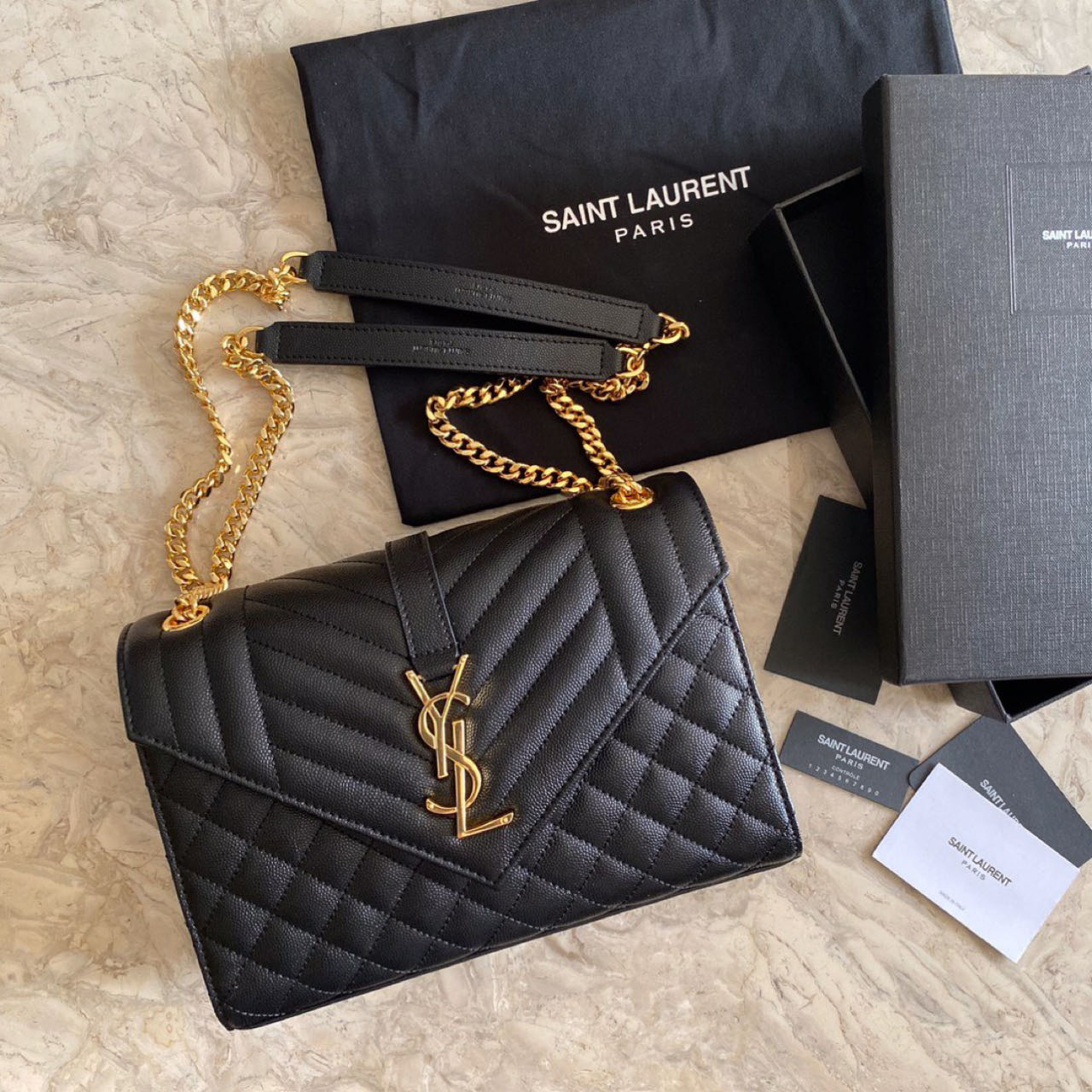 Saint Laurent Shoulder Bag (24-17.5-6cm) - DesignerGu