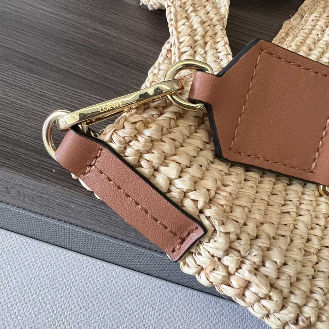 Loewe Mini Slit Bag In raffia And Calfskin - DesignerGu