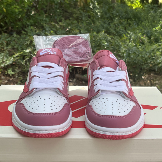 Travis Scott x Air Jordan 1 Low Sneaker      MD7866-227 - DesignerGu