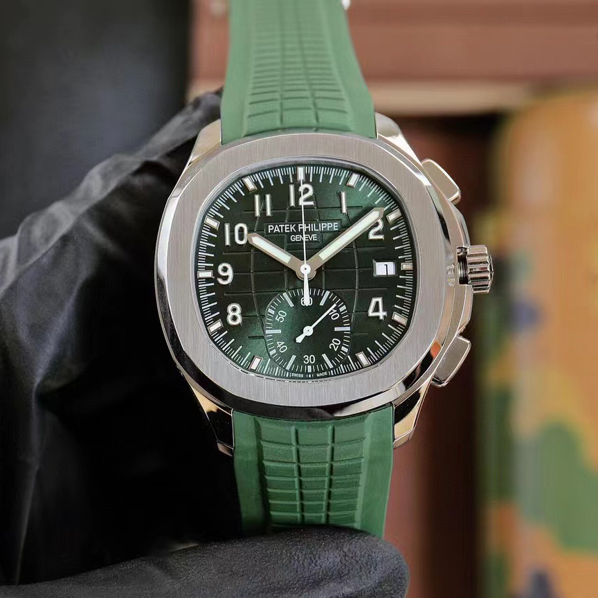 Patek Philipps Aquanaut Watch  - DesignerGu