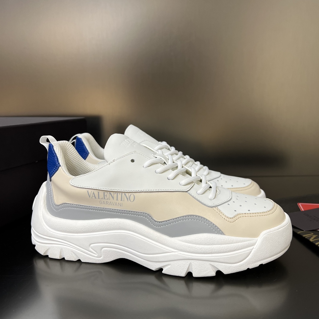 Valenti Garavani Gumboy Sneakers - DesignerGu