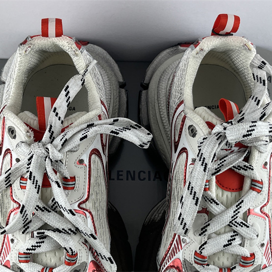 Balenciaga 3XL Trainers - DesignerGu