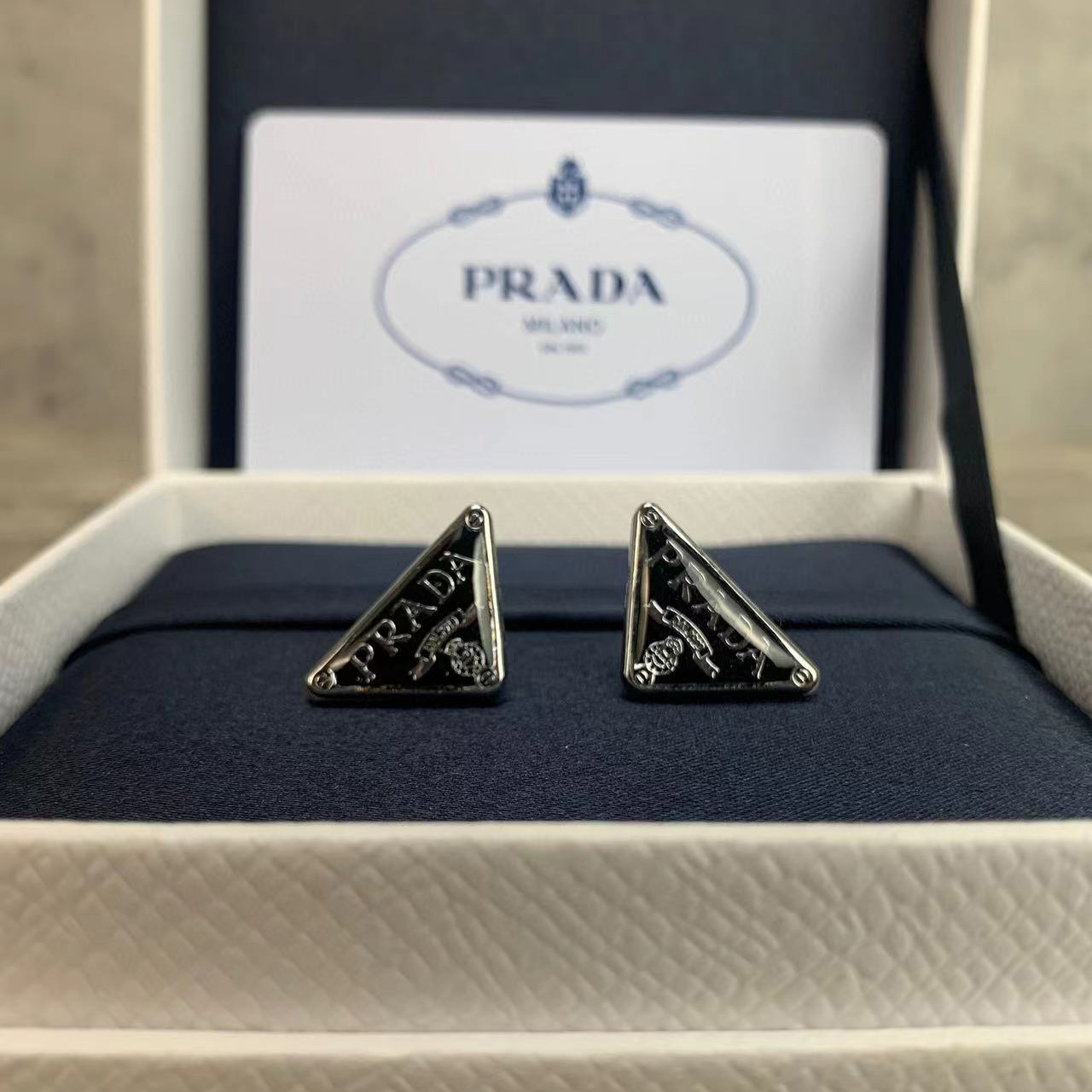 Prada Earring - DesignerGu