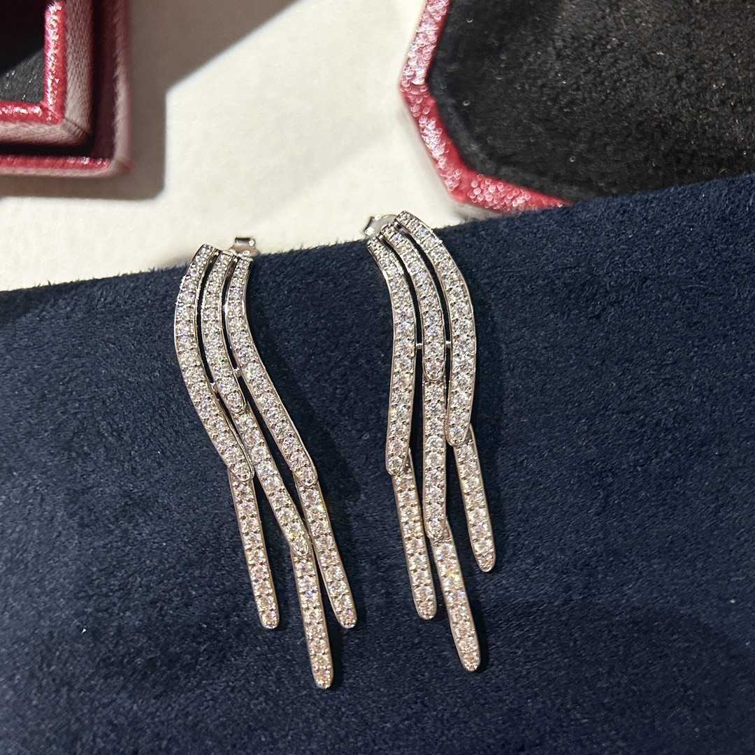 Cartier Diamond Collection Earrings - DesignerGu