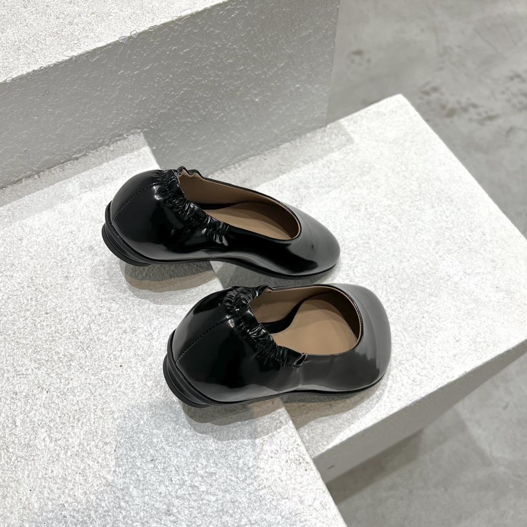 Bottega Veneta Atomic Ballerina Flat - DesignerGu